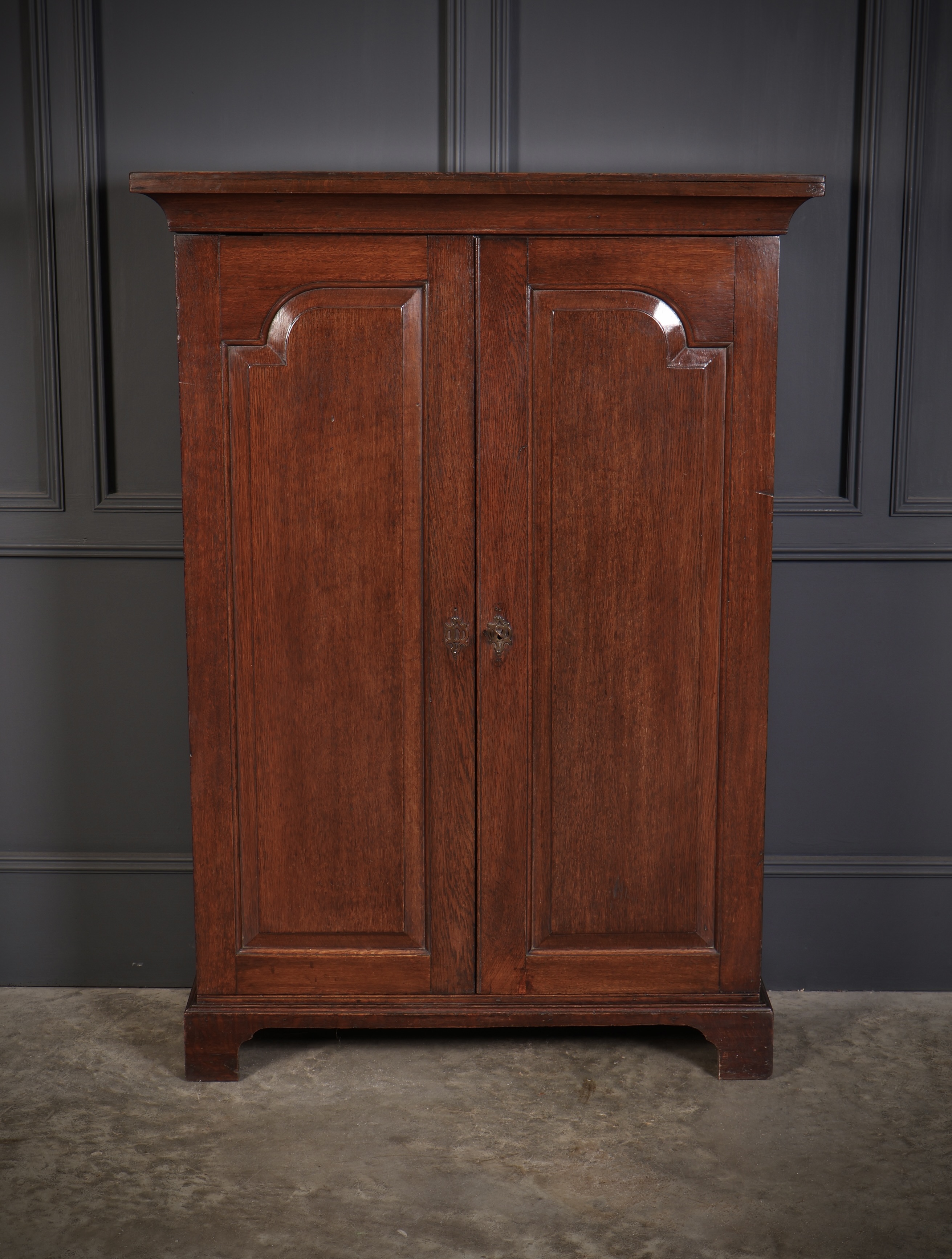18th Century Oak Bookcase - Image 2